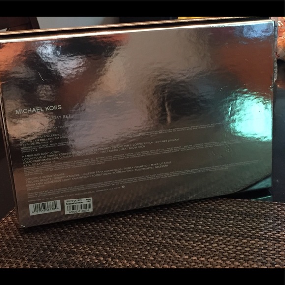 Michael Kors perfume set - Picture 3 of 3